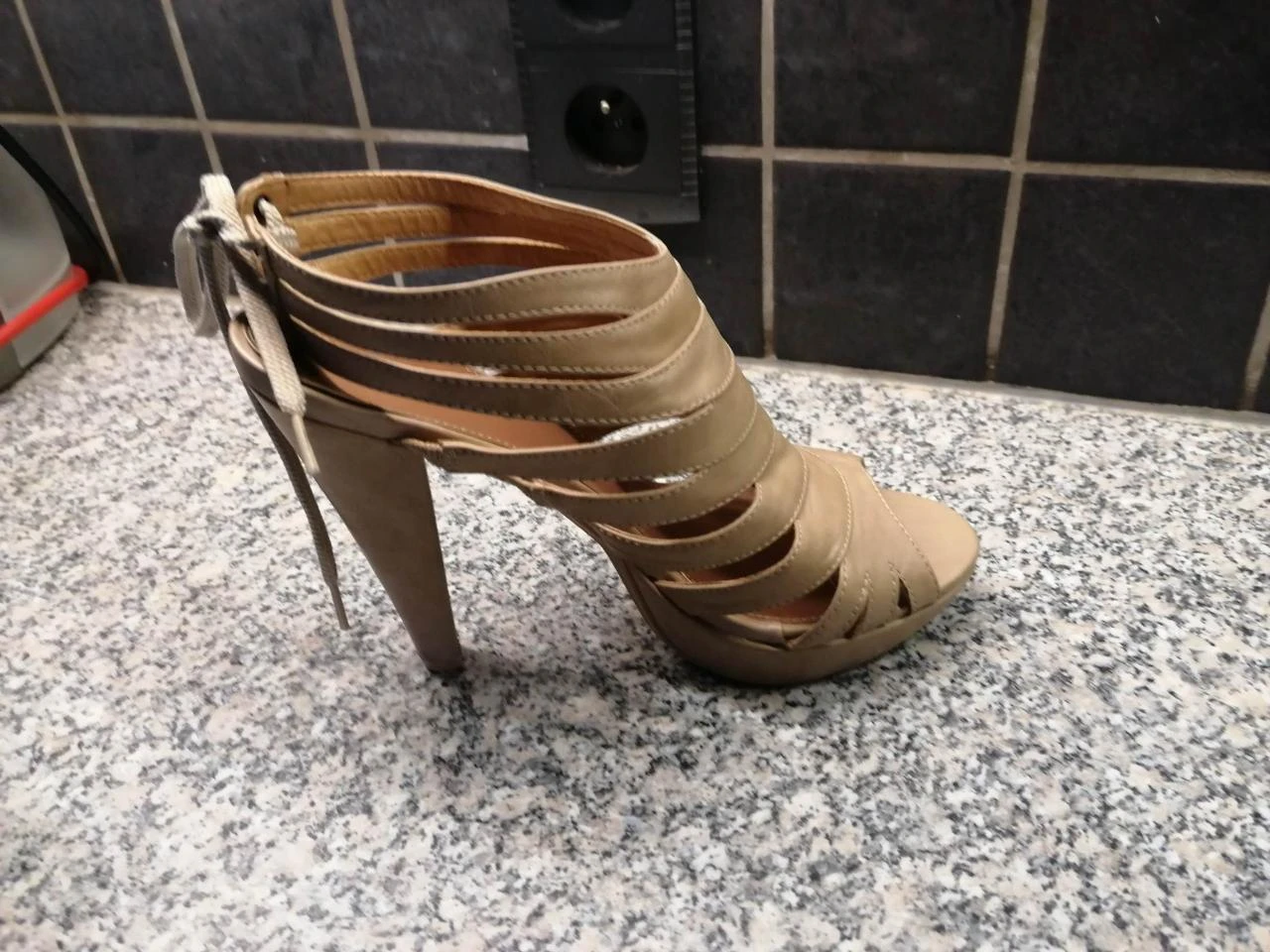 pumps marca red girls - tamanho 38 - como novo – photo 5